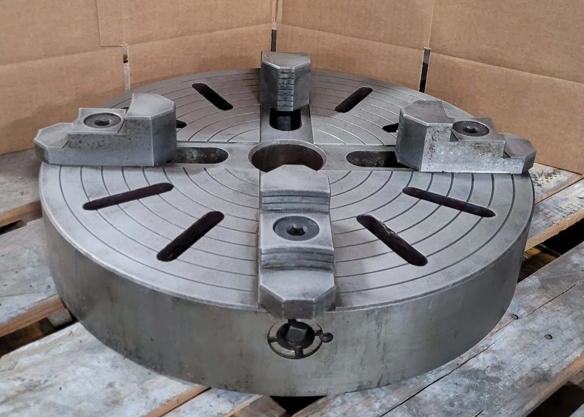 CMEC 4 JAW LATHE CHUCK, 19-3/4IN OVERALL DIAMETER, 3IN CENTER HOLE, D1-8 BACK - undefined