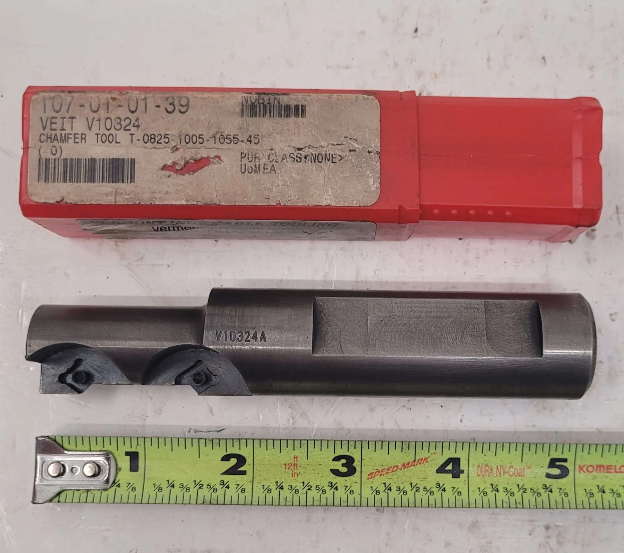 VERMONT V10324 INDEXABLE CHAMFER TOOL, OAL 5IN, SHANK 1IN, BODY .82IN - undefined