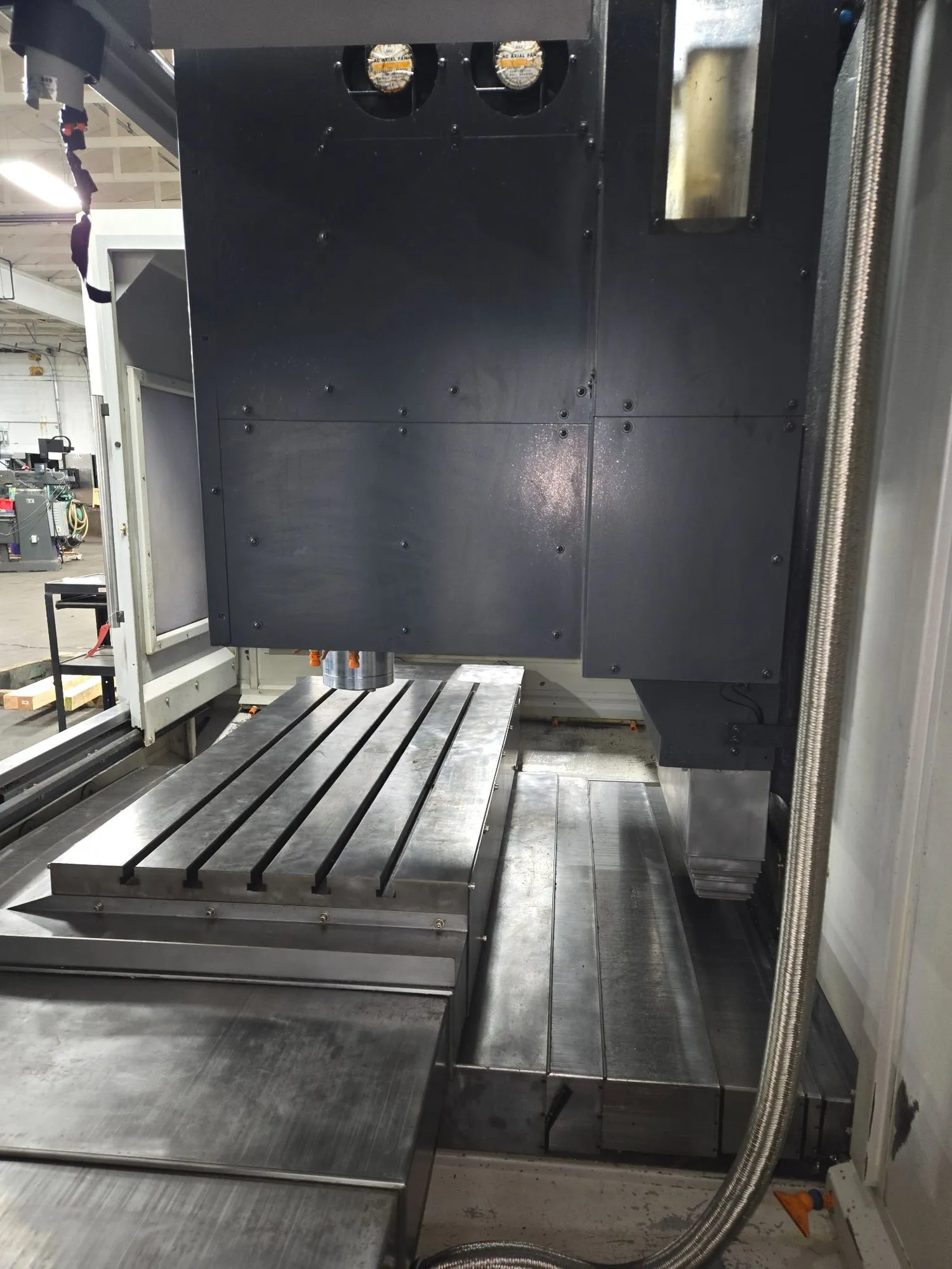 2014 SHARP SV-4328ST VERTICAL MACHINING CENTER, 43.3" X, 27.56" Y, 24" Z TRAVEL, 10,000 RPM - undefined