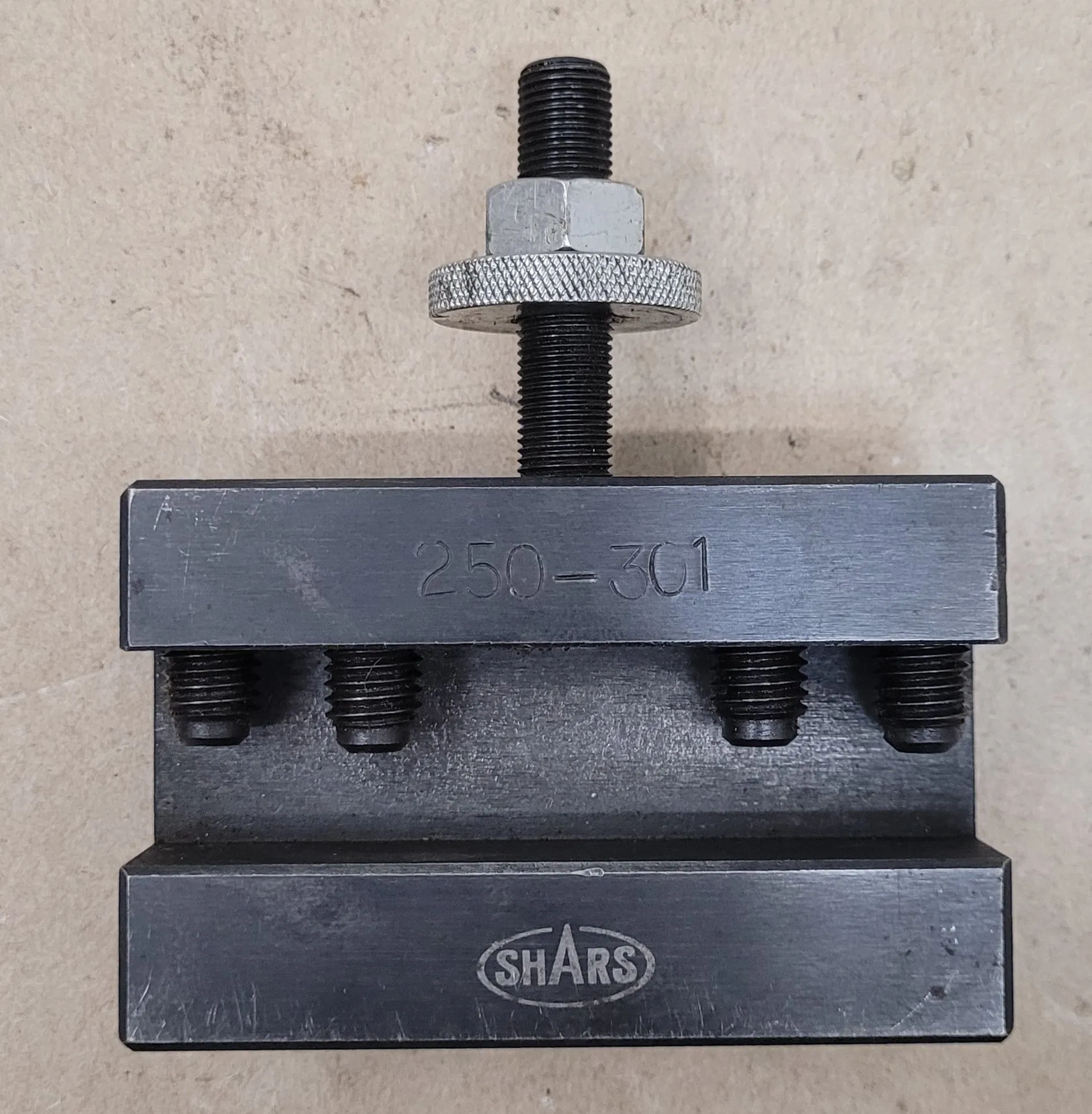 SHARS 250-301 QUICK CHANGE TOOL POST HOLDER CXA 1 (1/2"-3/4" CAPACITY, 13-18IN LATHE SWING) - undefined