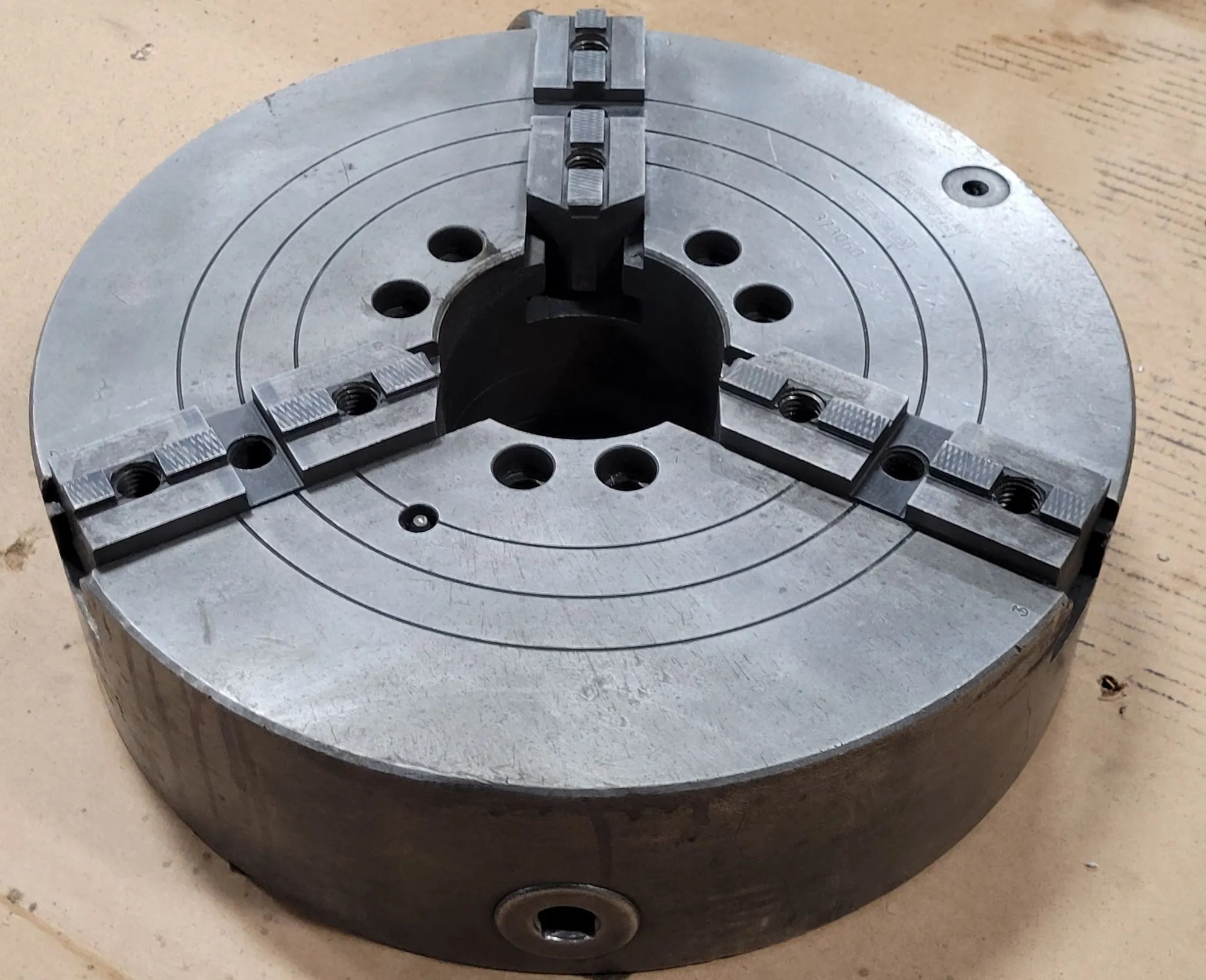SCA 15IN 3 JAW CHUCK A2-6 MOUNT WITH 4” CENTER HOLE - undefined