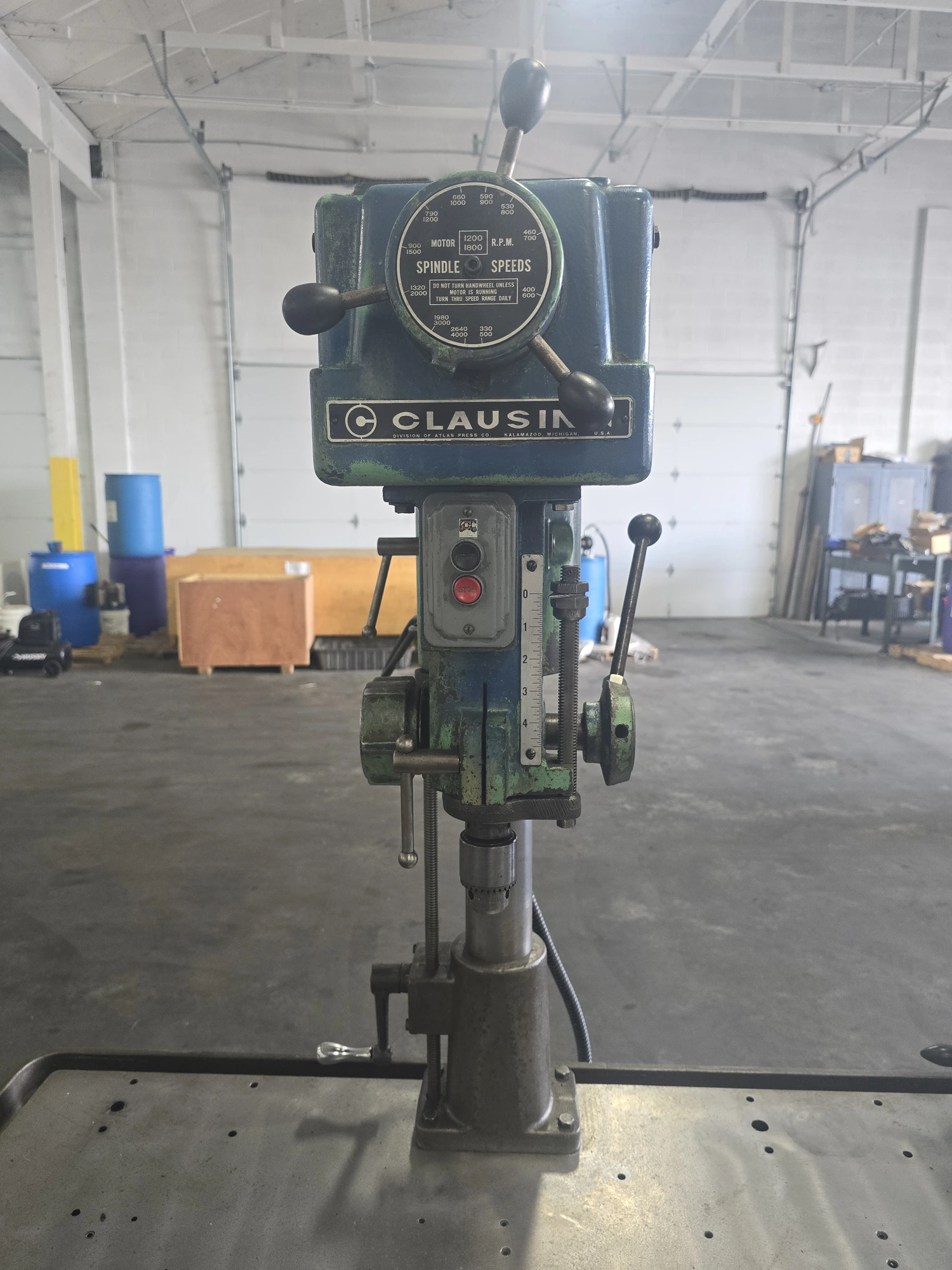 CLAUSING 1666 DUAL SPINDLE DRILL PRESS ON PRODUCTION TABLE - undefined