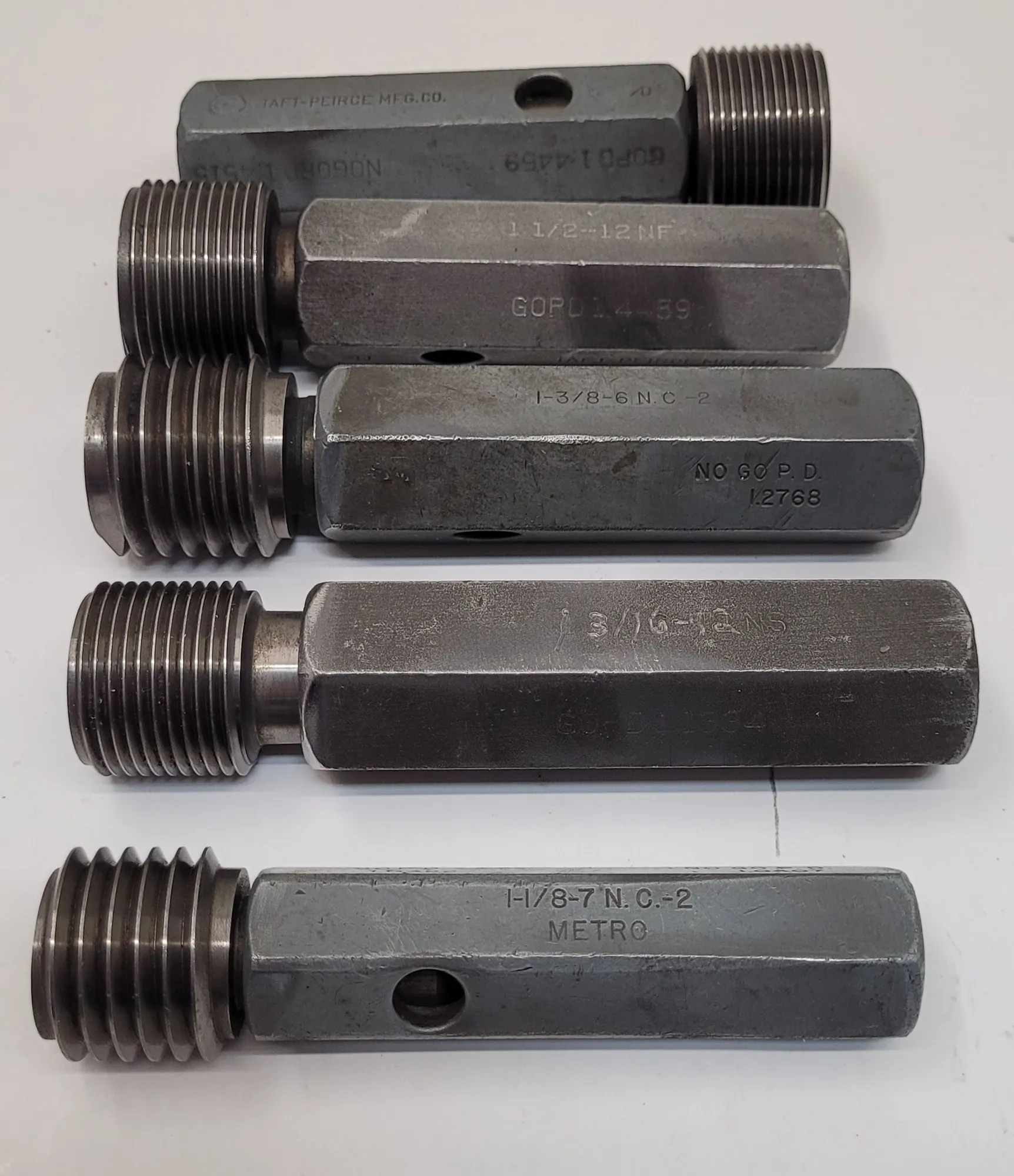 TAFT-PEIRCE GO/NO GO PLUG GAUGES - SET OF 10, VARIOUS THREAD SIZES - undefined
