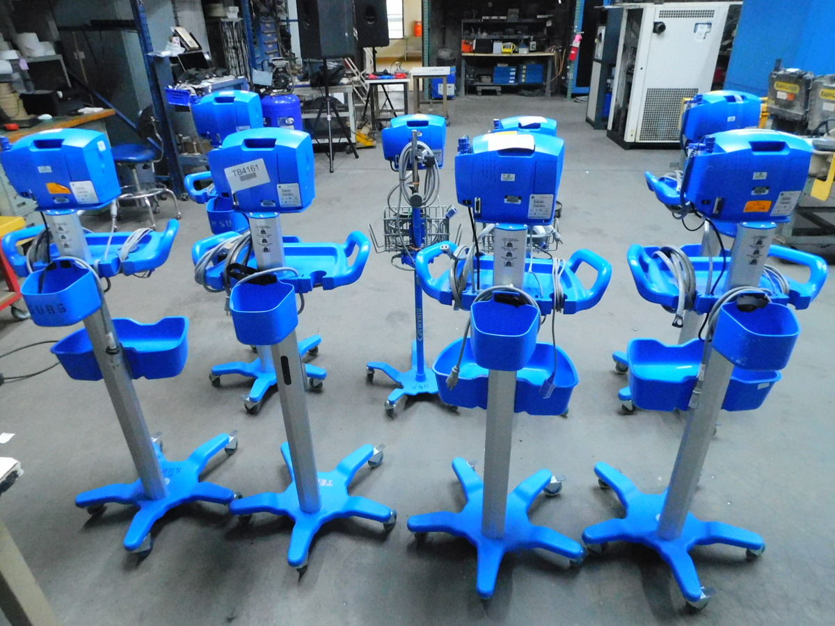 LOT OF 8 GE V100 DINAMAP CARESCAPE PATIENT MONIOTOR WITH STAND M7438 - undefined