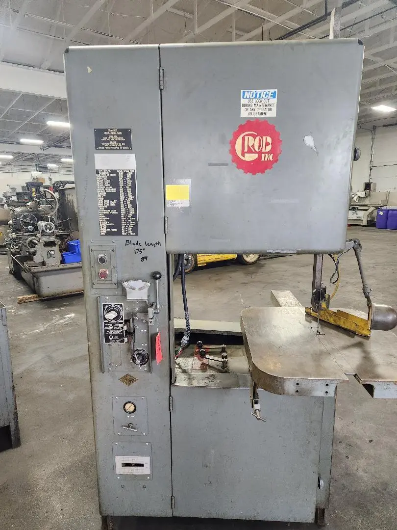 GROB 4V-24 BAND SAW W/ 24'' THROAT DEPTH, BUILT-IN BLADE WELDER - undefined