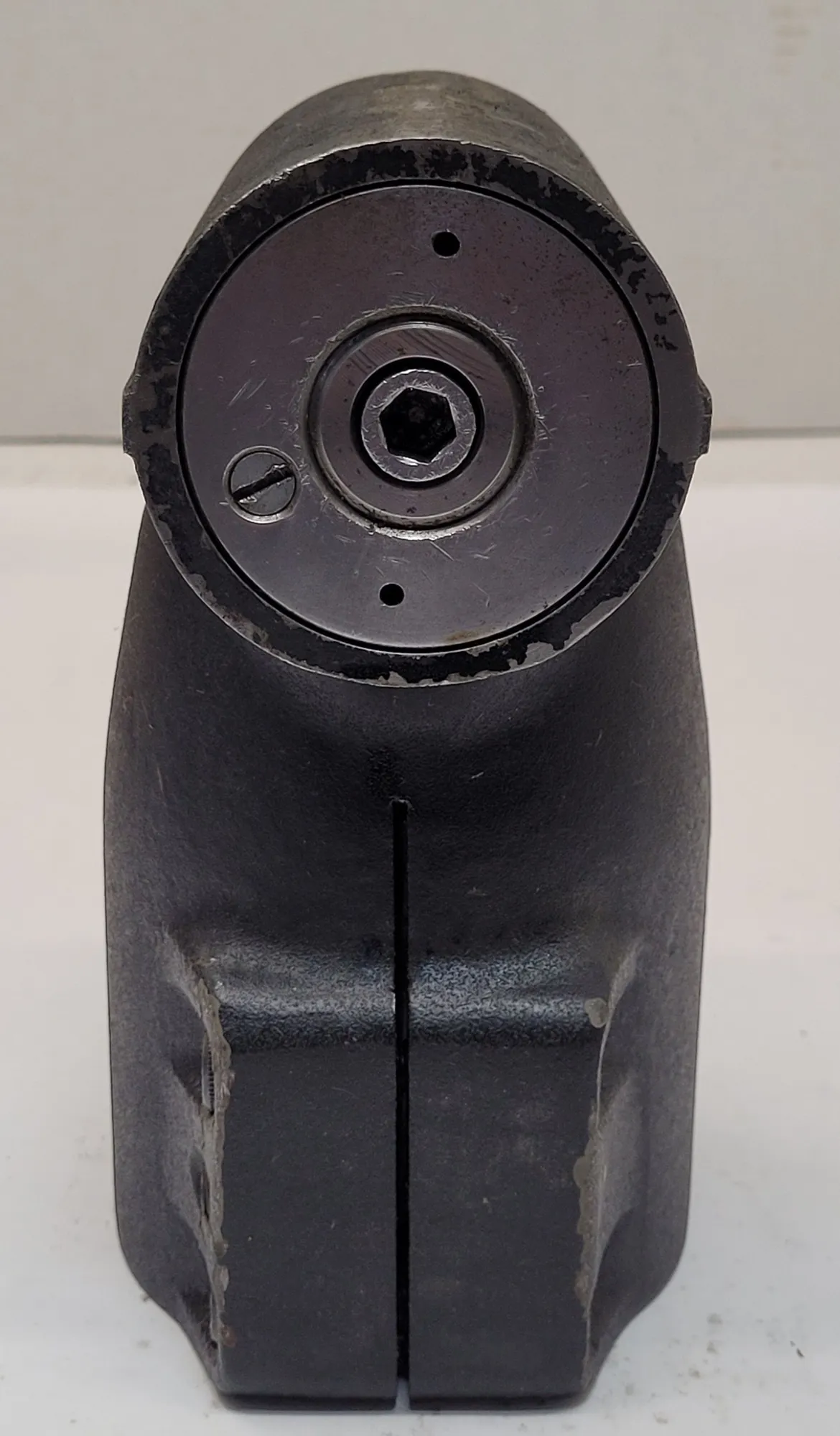BRIDGEPORT TEXTRON RIGHT ANGLE HEAD, 2300 RPM, 8-1/4" HEIGHT, 3-1/8" OD - undefined