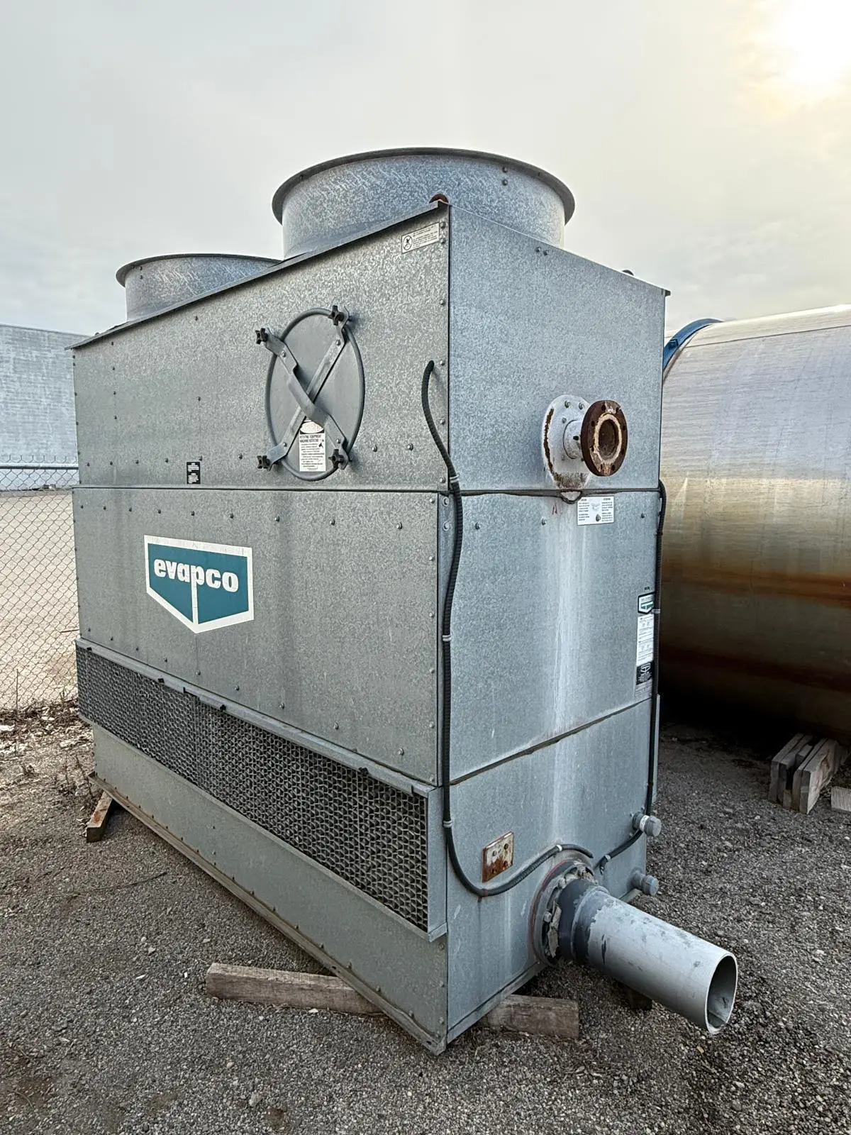 EVAPCO ICT4-79 COOLING TOWER, INDUCED DRAFT COUNTERFLOW, 107X50X110IN, 3500 LBS - undefined