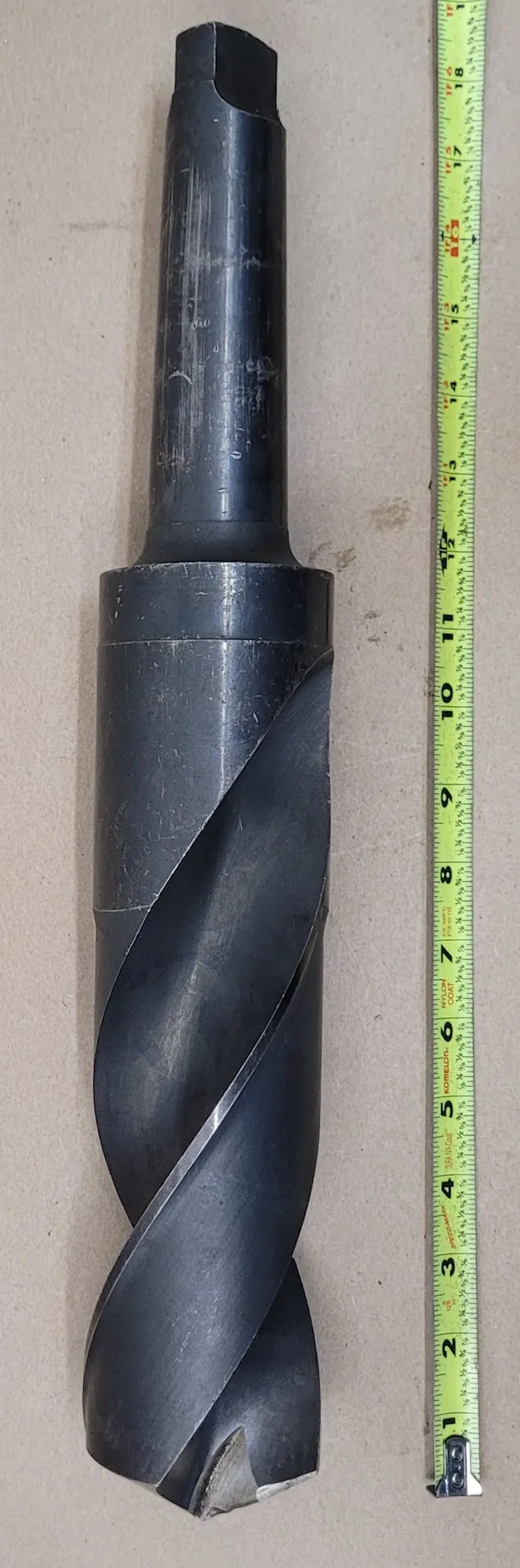 CHICAGO LATROBE 2-61/64" TWIST DRILL, 5MT SHANK, 11" FLUTE, 18.5" OAL, 2 SPIRAL FLUTES - undefined