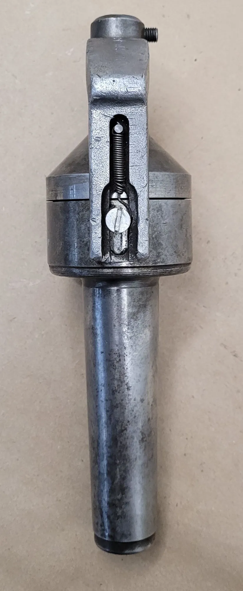 INTERNATIONAL PATENTS 4MT LIVE CENTER, OAL: 8IN, #4 MORSE TAPER - undefined