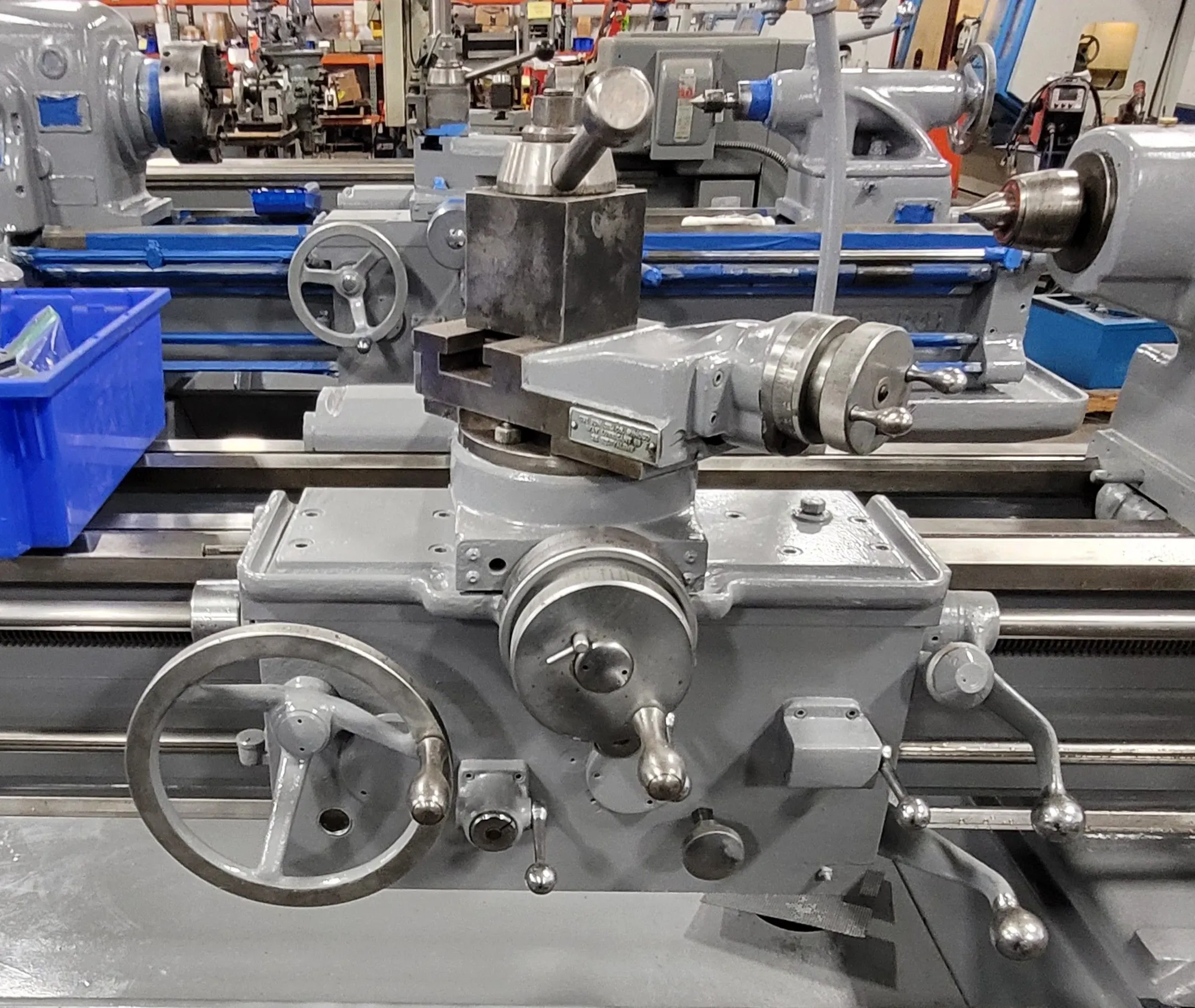 1978 MONARCH 610 ENGINE LATHE, 20" X 54", 10HP, 1500RPM, 2.25" BORE, D1-6, 12" CHUCK - undefined
