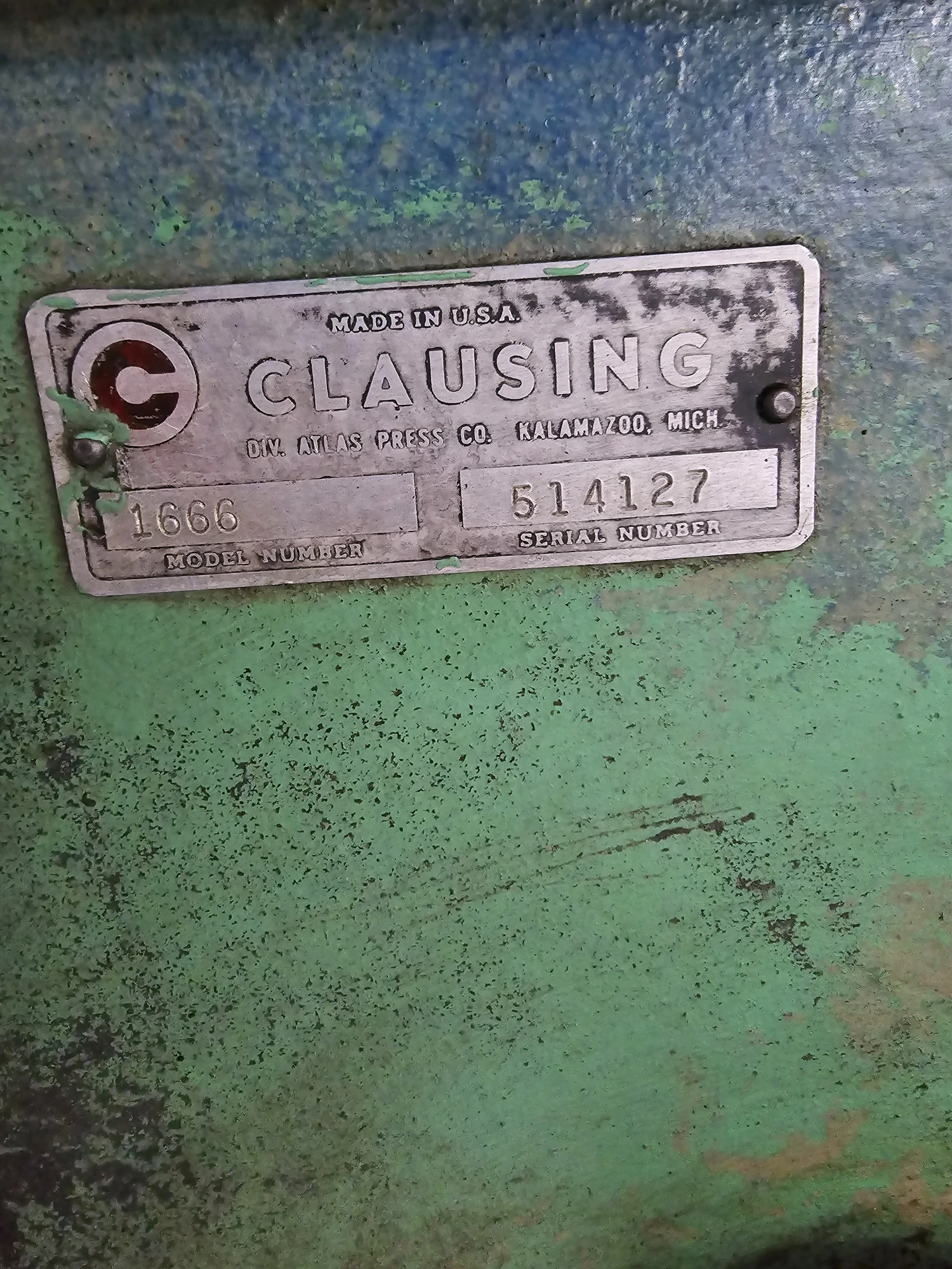 CLAUSING 1666 DUAL SPINDLE DRILL PRESS ON PRODUCTION TABLE - undefined