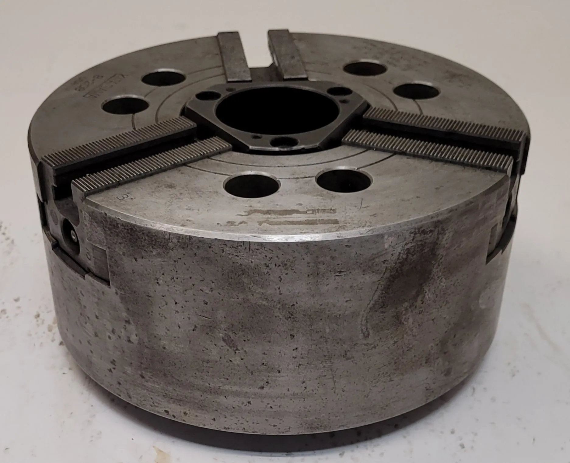KITAGAWA B-208 3 JAW OPEN CENTRE POWER LATHE CHUCK - 8.25IN DIAMETER, 52MM THROUGH-HOLE - undefined