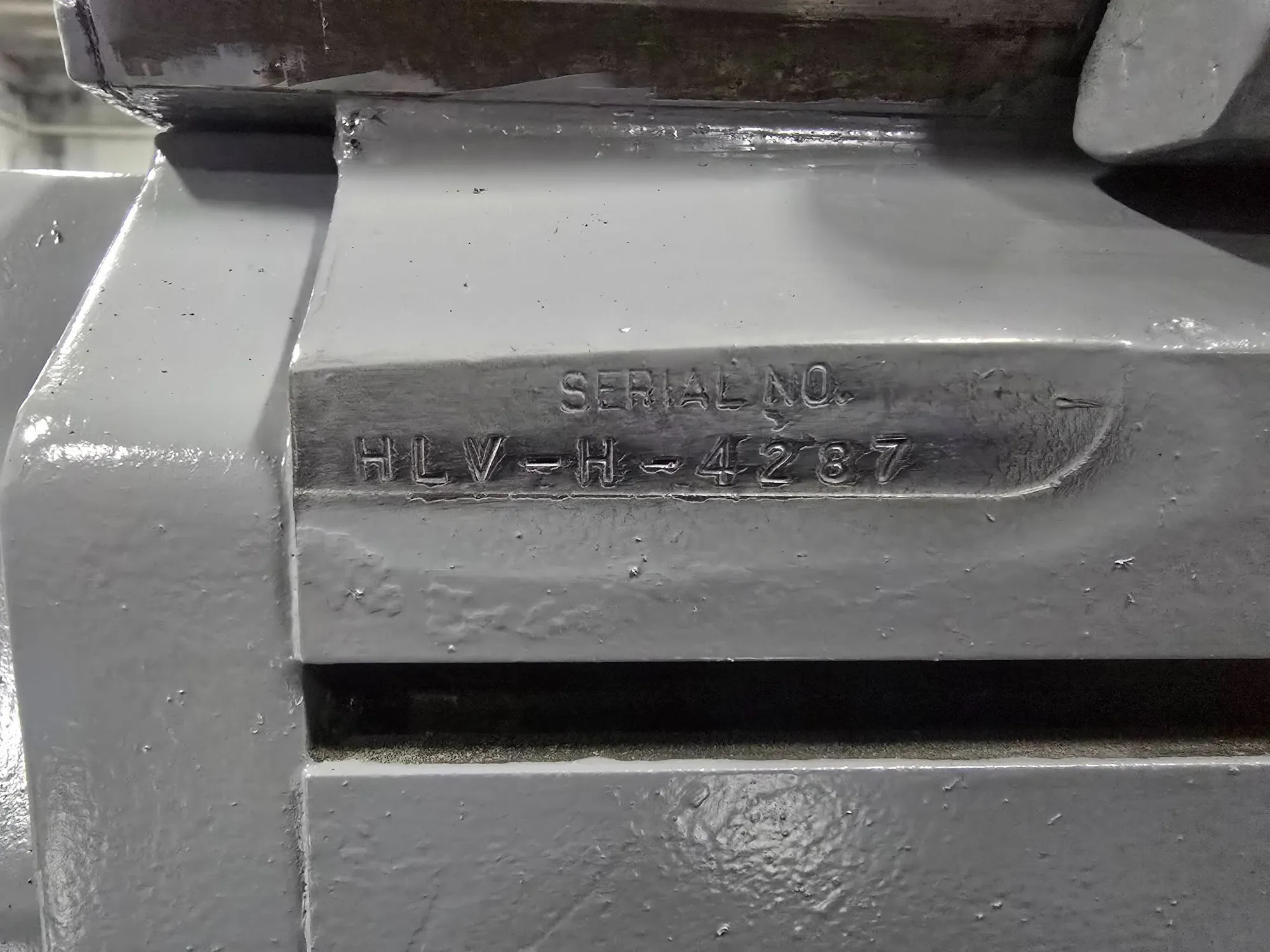 HARDINGE HLV-H WIDE BED TOOL ROOM LATHE (11″ SWING OVER BED, 1.5 HP, 125-3000 RPM) - undefined