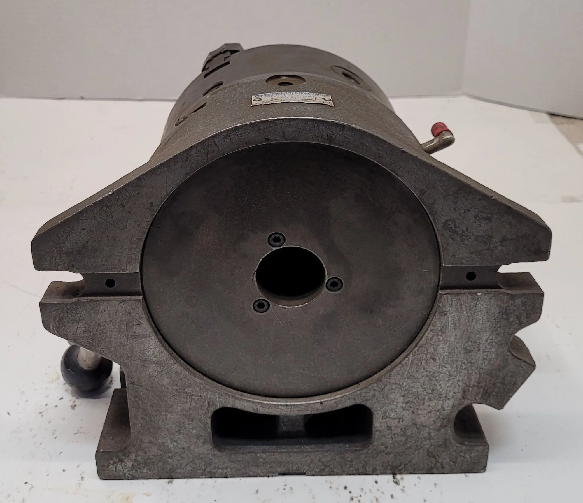 YUASA 550-006 ACCU-DEX ROTARY INDEXER SUPER SPACER W/ 6-1/2" 3 JAW CHUCK - undefined