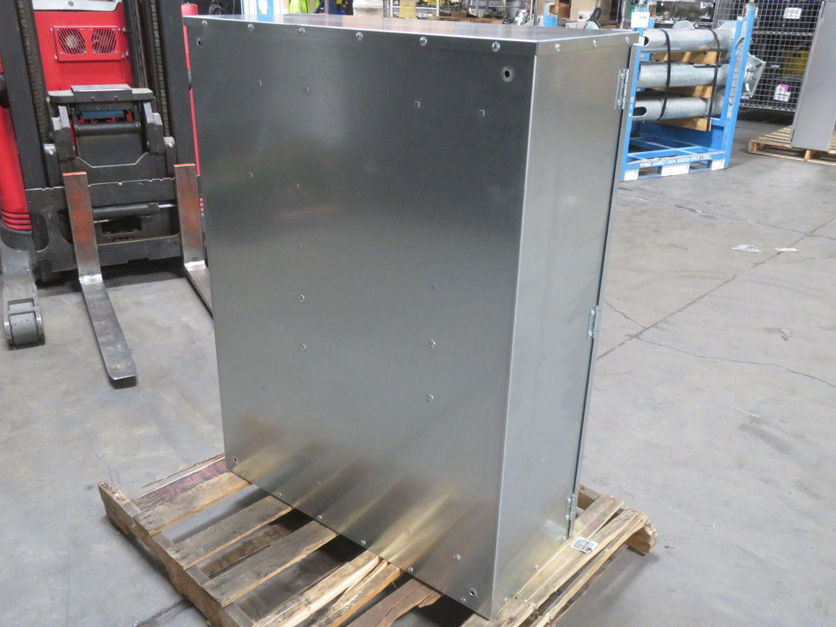 AMP WECT6-3L6 SS LOADCENTER ENCLOSURE - undefined