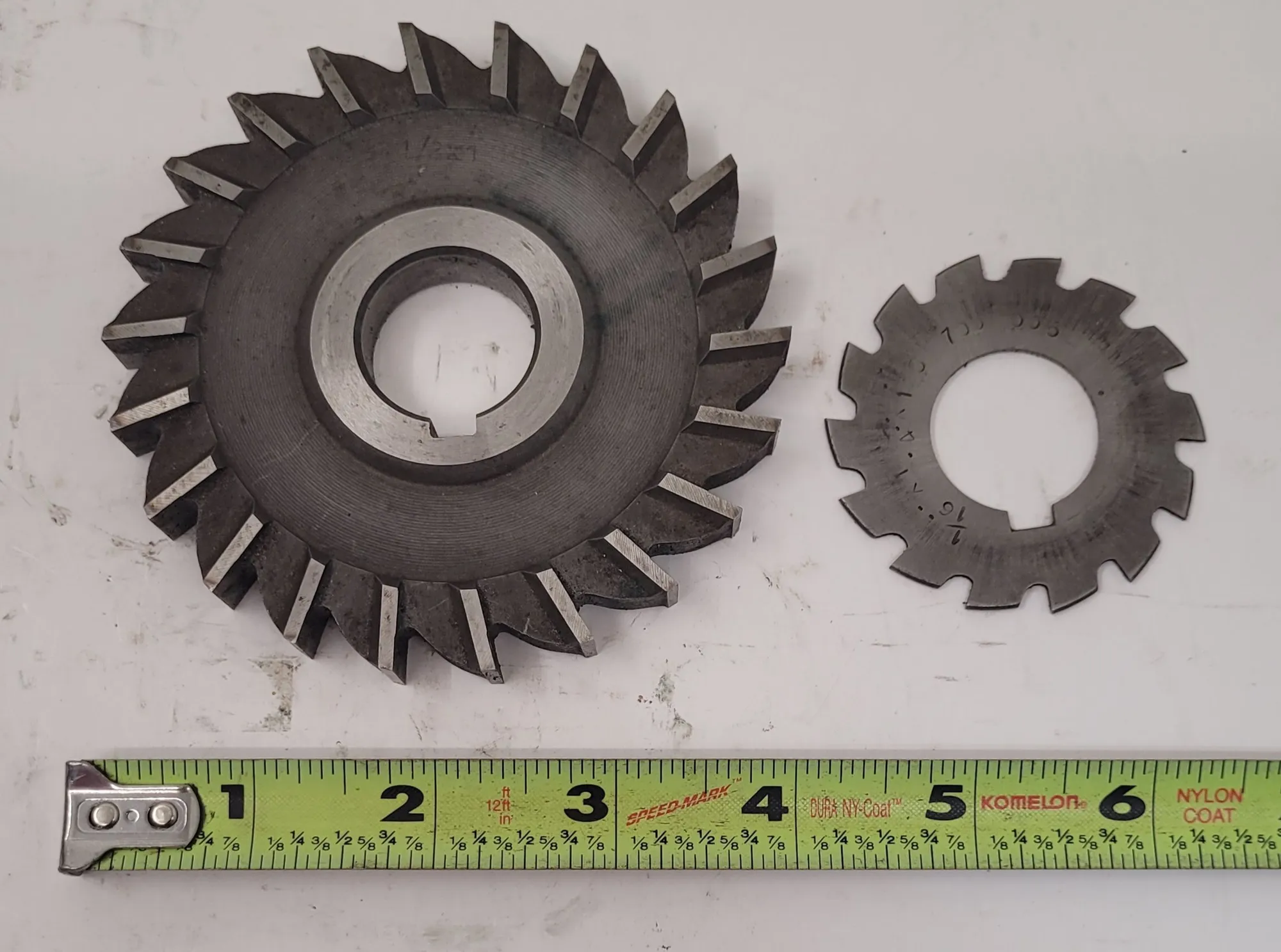 MSC INDUSTRIAL SUPPLY STRAIGHT MILL SLITTING BLADE SET (4" X 22T, 2.125" X 14T) 1" ARBOR - undefined