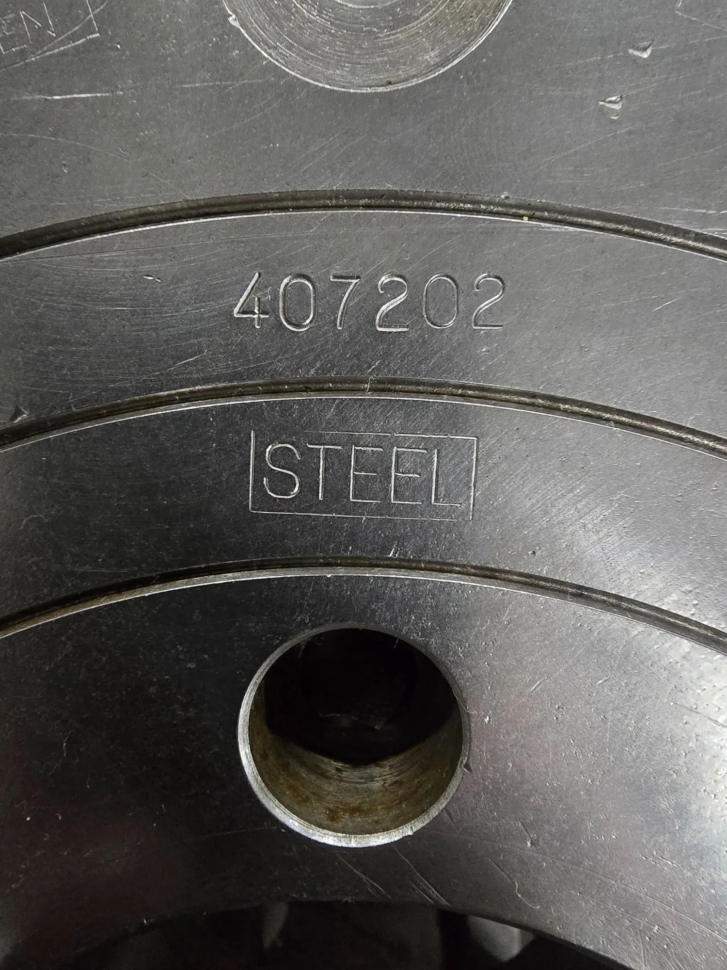 SKAND SWEDEN 12" 3 JAW LATHE CHUCK, 4" HOLE, D1-6 MOUNT, 2 PIECE ADJUSTABLE JAWS - undefined